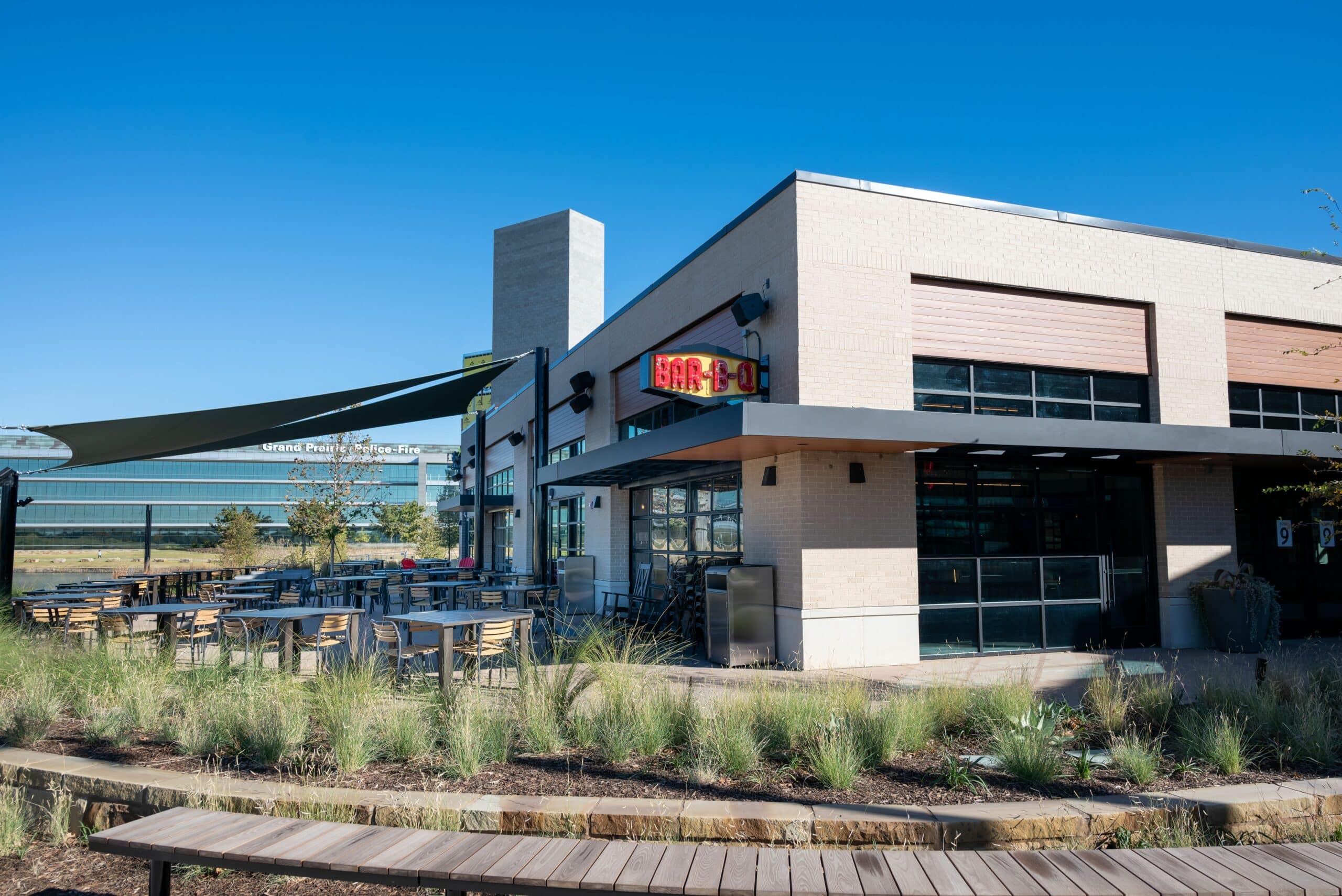 Exterior of Loop 9 BBQ Building