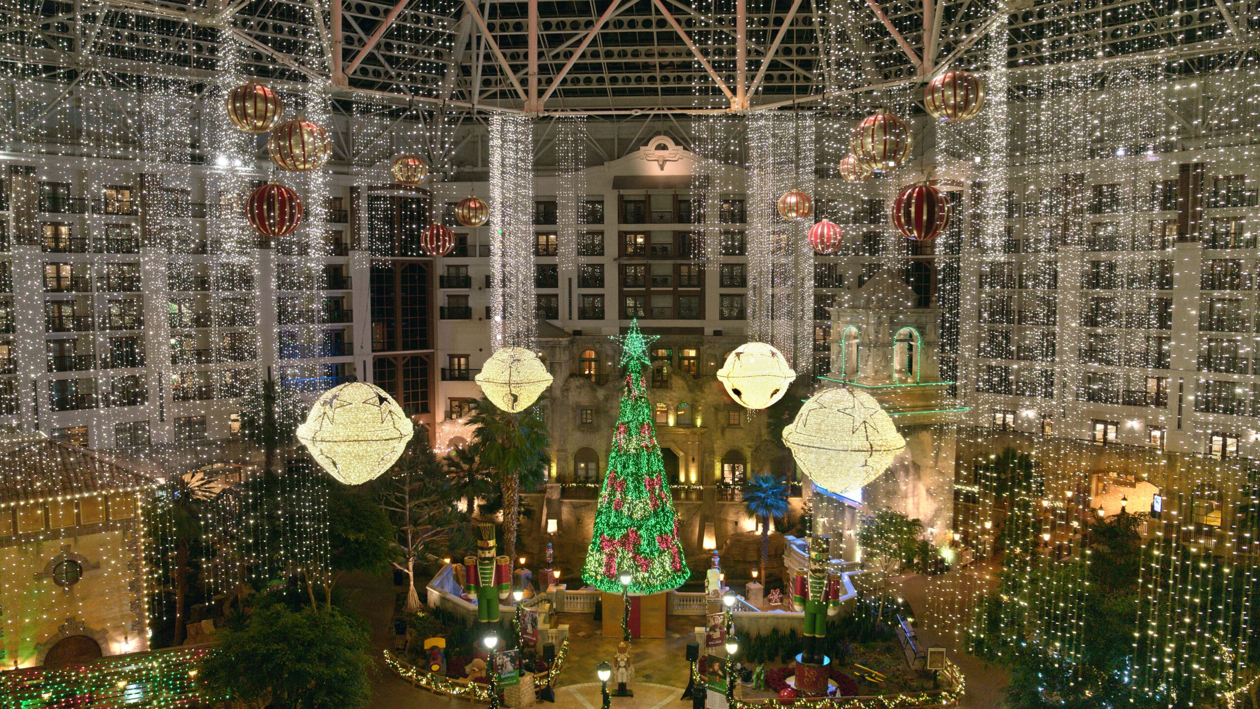 Gaylord Christmas
